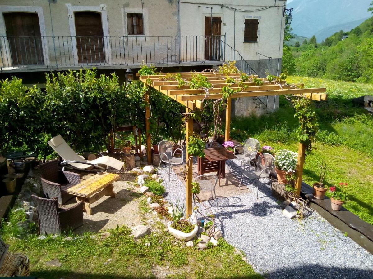 B&B L'Abric - Centro Storico Di Limonetto Limone Piemonte Eksteriør bilde